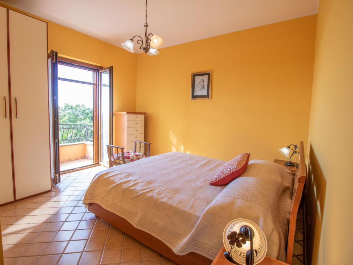 Holiday Home Casa Martina By Interhome Монтефьясконе Экстерьер фото